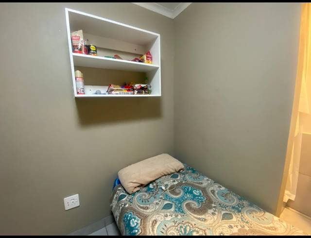 34 BEDROOM HOUSE FOR SALE IN BEDWORTH PARK